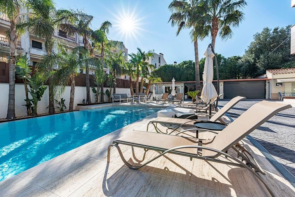 Luxury Casa Con Piscina, Wifi, 150M Dal Mare Leilighet Miami Playa Eksteriør bilde