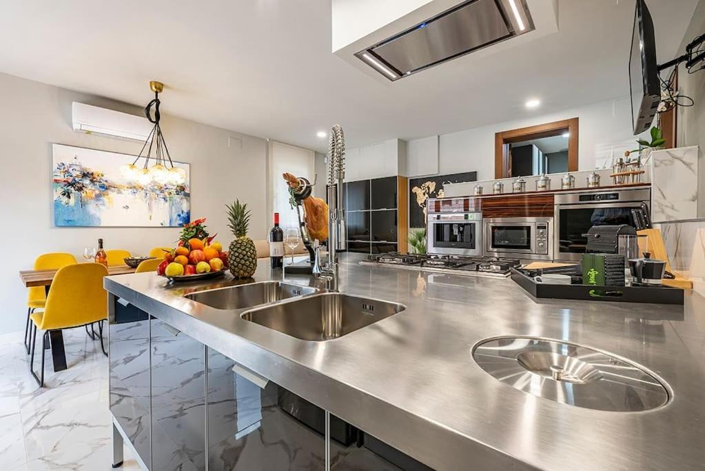 Luxury Casa Con Piscina, Wifi, 150M Dal Mare Leilighet Miami Playa Eksteriør bilde